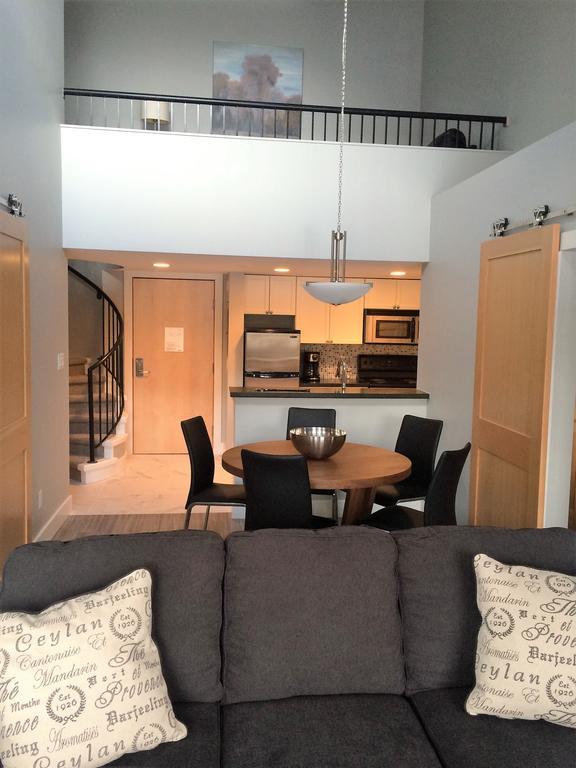 Tyndalstone Lodge 3 Bedroom In The Heart Of Village North Whistler Exteriér fotografie